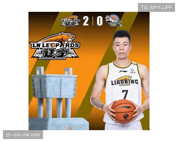 镜头聚焦:张镇麟飞身抢断发起快攻,引爆辽宁主场 镜头聚焦:张镇麟飞身抢断发起快攻,引爆辽宁主场